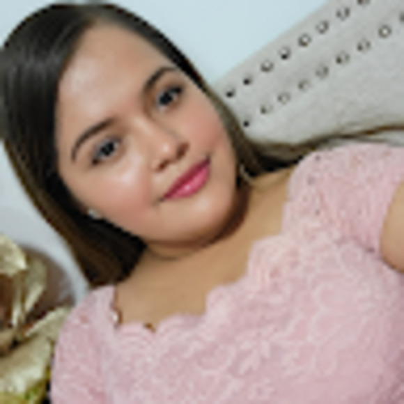 Meet your Posher, Carla - Picture 1 of 1